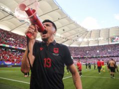 Pritet dënimi i Mirlind Dakut për udhëheqjen e korit me sharje për Maqedoninë e veriut dhe Serbinë