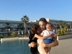 Amen Kallaku mbushi 7 muaj. Surpriza e Xhensilës gjatë urimit (video)