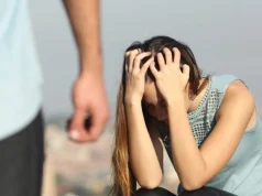 E trishtë/ Në Shqipëri ende dhunohen vajzat nga familja për shkak të fejesave me detyrim