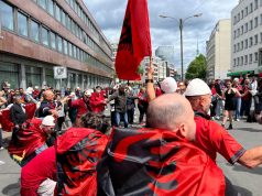 Shqiptaret bllokojne trafikun ne Dortmund (video)