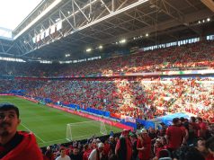 Atmosfere e zjarrte ne Dyseldorf (video