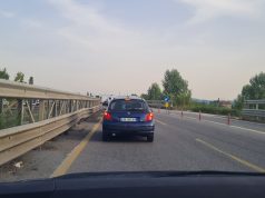 Trafik kilometrik nga Rana e Hedhun dhe përgjatë superstradës Balldren-Milot, shkak largimi i pushuesve nga Shëngjini (video)