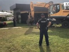 Shembet restoranti në Radhimë. Ishte ndërtuar pa leje dy vjet më parë (video)