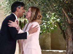 “Love story?!” Momenti kur kryeministri britanik Sunak flirton me homologen italiane Meloni (video)