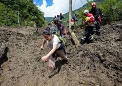 Shpërthejnë minat në Korenë e veriut, dyshohet se janë vrarë disa ushtarë