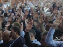 Shqiptarët kundër shqiptarëve. Fronti Europian i Ali Ahmetit miraton Deklaratën Politike: Do mbrojmë legjitimitetin etnik