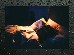 Djersiteni natën në gjumë? Ja disa nga shpjegimet