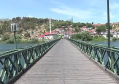 Hidhet një grua tjetër nga ura e Bunës. Gjendet trupi i pajetë