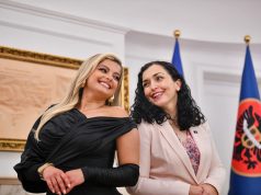 Presidentja e Kosovës pret Bebe Rexhën