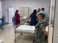 Kush i helmoi 100 qytetarë në Bulqizë?