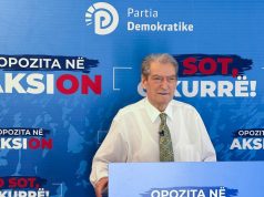 Berisha: kritikët më të zellshëm të opozitës dhe lajkatarë të regjimit mbetën pa tekst para “cunamit” të qytetarëve