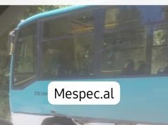 Një tjetër autobus pasagjerësh aksidentohet në periferi të Tiranës (foto,video)