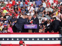 Deklarata e shërbimit sekret: qitësi qëlloi nga lartësia, jashtë perimetrit të tubimit. Një mbështetës i Trump u vra, dy u plagosën