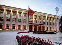 Dekretohen ministrat e rinj të Ramës