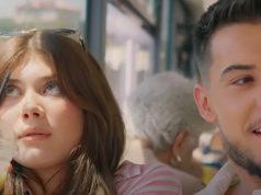 Aktori i Portokallisë ua merr në kthesë të gjithëve me hitin veror befasues Moment nga videoklipi