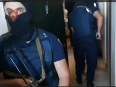 Operacion special në qytetin e Vlorës. Vihen në pranga 2 shtetas të shpallur në kërkim (pamjet)