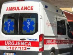 Konfliktohen adoleshentët në Pogradec. Njëri në spital, tjetri në komisariat