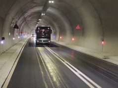 Hapet tuneli i Llogarase. Me kenge e valle. Rama merr ministrat ne autobus si ne eskursion (foto,video)