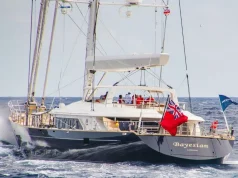 Kapiteni i jahtit që u fundos në Siçili po hetohet si i dyshuari kryesor për ngjarjen