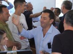 Himara ende shkakton zhurmë. Opozita ankimon fitoren e Vangjel Tavos