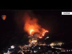 Arrestohet 28-vjeçari që i vuri flakën Dhërmiut duke ndezur fishekzjarrë (video)