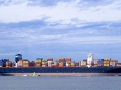 Bloomberg: Anija me mbetje të rrezikshme po kthehet në Europë