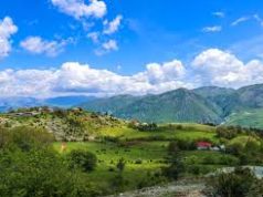 68-vjeçari vritet nga dritarja në Orosh