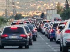 “Lumë” makinash drejt juglindjes. Bllokohet qarkullimi në dalje të tunelit në Tiranë-Elbasan