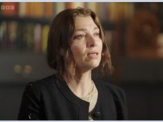 Shkrimtarja turke Elif Shafak flet mbi legjendat ballkanase që e frymëzuan për romanin e saj më të ri “Edhe qielli ka lumenj”