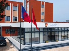 Dhunohet efektivi brenda komisariatit të Shkodrës