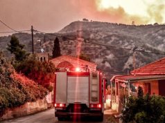 Dy të vdekur nga zjarri në Greqi,
