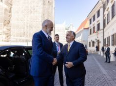 Rama vizitë në Hungari, pritet në takim nga Orban