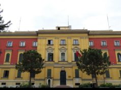 Buxheti i vitit zgjedhor si buxhet lufte