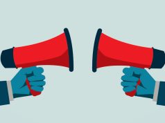 Babai u mori shtëpinë. Nëna dhe fëmija autik që ka tentuar vetëvrasjen mbeten pa çati mbi kokë. Thirrja e gazetarit për t’i ndihmuar