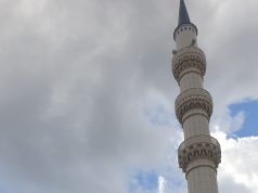 (FOTO) Nesër hapet xhamia më e madhe në Ballkan. Erdogan vjen në Tiranë. Takon Ramën dhe Baba Mondin