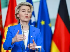 Von der Leyen: punoni për qendrat e emigrantëve, si në Shqipëri