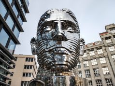 Më shumë Kafkë, më pak birra. Praga me urdhëresë ekstreme për turistët