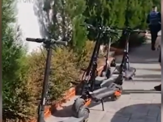 Vidhnin monopatina. Telashe me drejtësinë për tre të mitur dhe prindërit e tyre