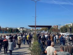 Kthimi i anijes me mbetje në Durrës/ VOA: nuk është e qartë se si do të veprohet