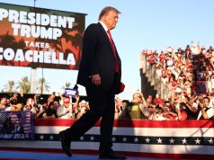 Arrestohet një person i armatosur pranë një mitingu të Trump: një tentativë e re për vrasje?