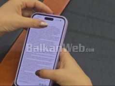 Monika Kryemadhi lexon reagimin e Metës gjatë seancës së Kuvendit. “Peshku i madh në telefonin tim..”
