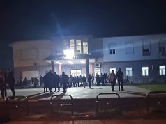 Gazetari jep detaje nga spitali: Djali tjetër që u plagos ishte shoku i ekipit të viktimës. Ja gjendja e tij