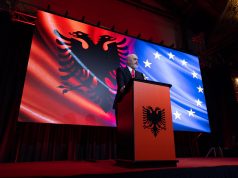 Rama kërkon votën e shqiptarëve në Greqi. Reforma në drejtësi nuk ka kthim pas.