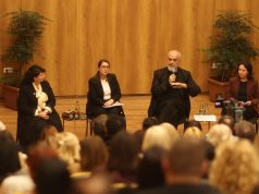 Nis konsultimi publik me prindër e mësues. Rama: Prindërit do kenë akses për të parë fëmijët në çdo kohë