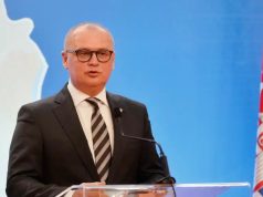 Ministri serb i Ndërtimit jep dorëheqjen, pas shembjes së strehës në Novi Sad