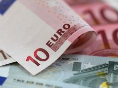 Euro vijon rënien, dollari fiton pikë. FMN: Tregu të varet nga kërkesë oferta