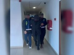 AMP arreston Shefin e Krimeve në Gjirokastër dhe 5 punonjës të tjerë. Akuzohen për shpërdorim detyre, kontrabandë dhe falsifikim