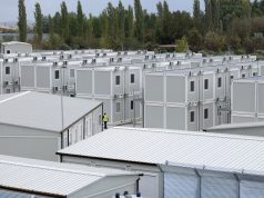 “Tretet” plani i Melonit për qendrat e emigrantëve në Shqipëri. The Guardian: Qelitë bosh prej një muaji.