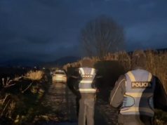 Korçë, një 47-vjeçar gjendet i pajetë në automjet. Nisin hetimet