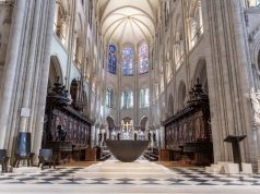 Notre Dame në prag të përurimit. Ceremonia e rihapjes zgjat dy ditë.